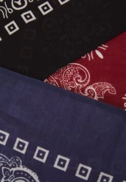 Pier One Unisex - Pañuelo - Black/Blue/Red -Pier One 0763f35dd2c146798be05cd7a75fd0e6