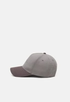 Pier One Unisex - Gorra - Grey/Dark Grey 8 Pier One Unisex - Gorra - Grey/Dark Grey -Pier One 0d1514bf2f2b41f7b07e0906b1d9b71f