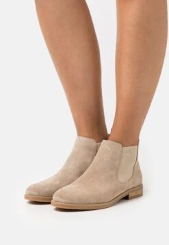 Pier One Leather - Botines Bajos - Beige