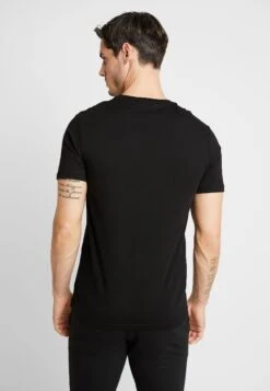 Pier One Camiseta Estampada - Black -Pier One 22254a88e40c4118997ad7dc70e3588e