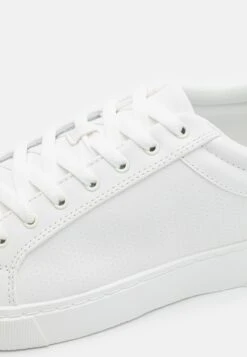 Pier One Unisex - Zapatillas - White 13 Pier One Unisex - Zapatillas - White -Pier One 35d243ea00584983a50a2a7564cd5439