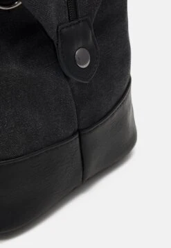 Pier One Unisex - Bolsa De Viaje - Black 11 Pier One Unisex - Bolsa De Viaje - Black -Pier One 390fd20969e24bffab2b5942d8c452e7