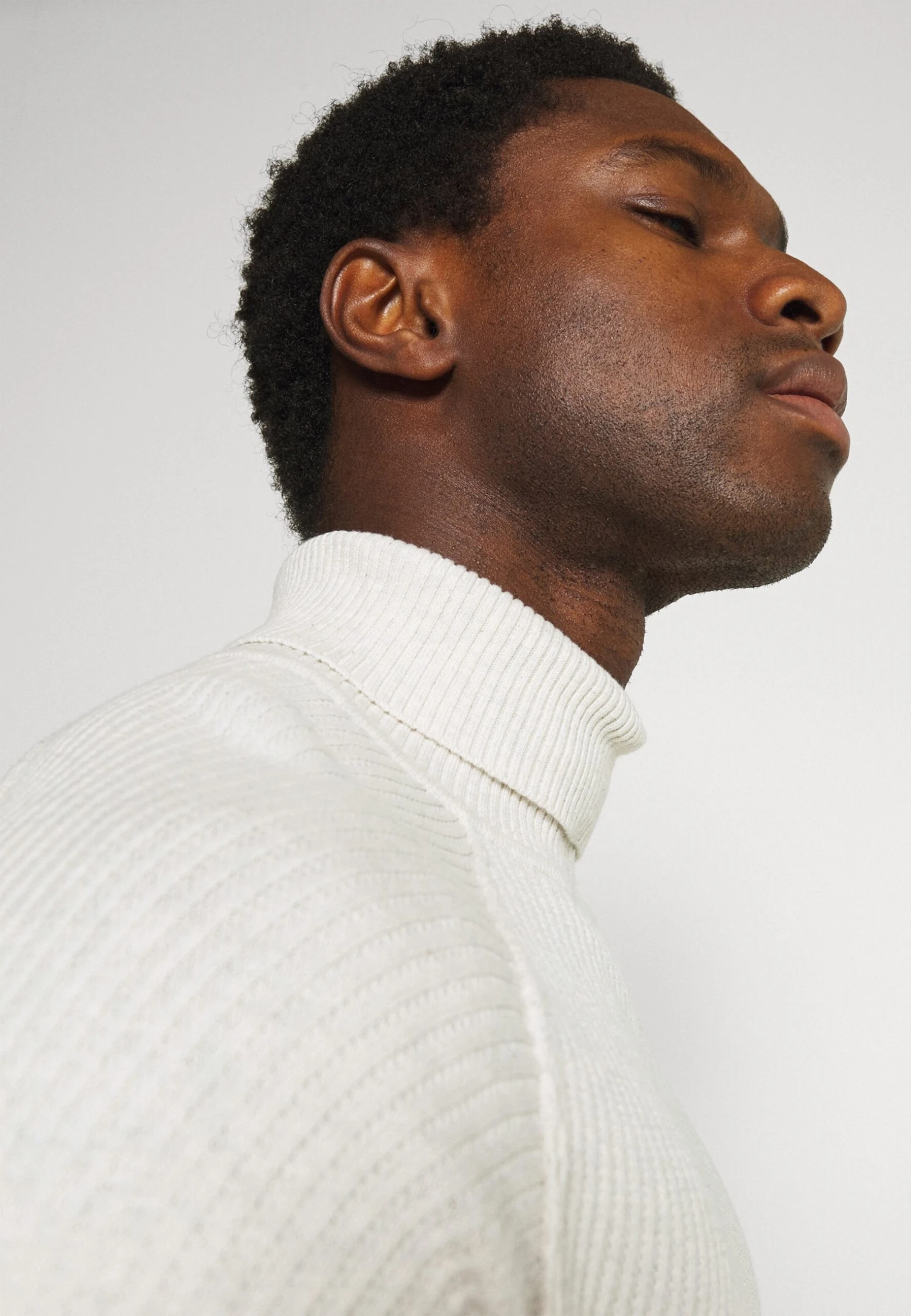 Pier One Jersey De Punto - Off-White 7 Pier One Jersey De Punto - Off-White - Imagen 5