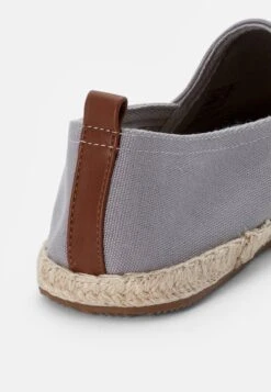 Pier One Rena Espadrille Unisex - Alpargatas - Light Grey -Pier One 42d2421a7d9a4236aff6d97b980fd1f5