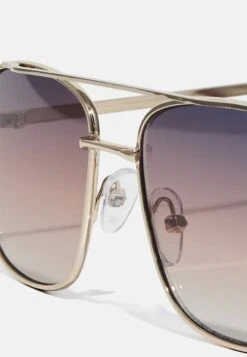 Pier One Unisex - Gafas De Sol - Gold-Coloured -Pier One 6010c6007aa0416caa325d5094e53227