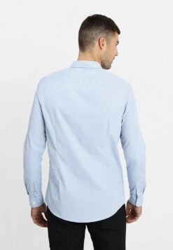 Pier One 2 Pack - Camisa Elegante - White/Light Blue -Pier One 61a099f0b8c94c12b7ecbbb87770ca61