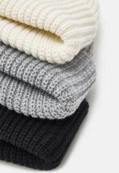 Pier One Unisex 3 Pack - Gorro - Black/White/Grey -Pier One 657b69baee964558954b34c207a17b7c