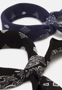Pier One Unisex - Pañuelo - Black/Blue/Red -Pier One 66e168c6722f4bf0af91d5df654b1082