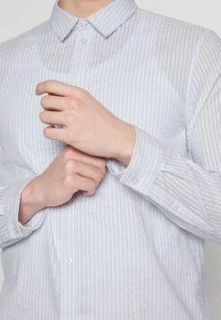 Pier One Camisa - White/Light Blue -Pier One 7db8d1883bbd4a878f5fffbc50a8b01e