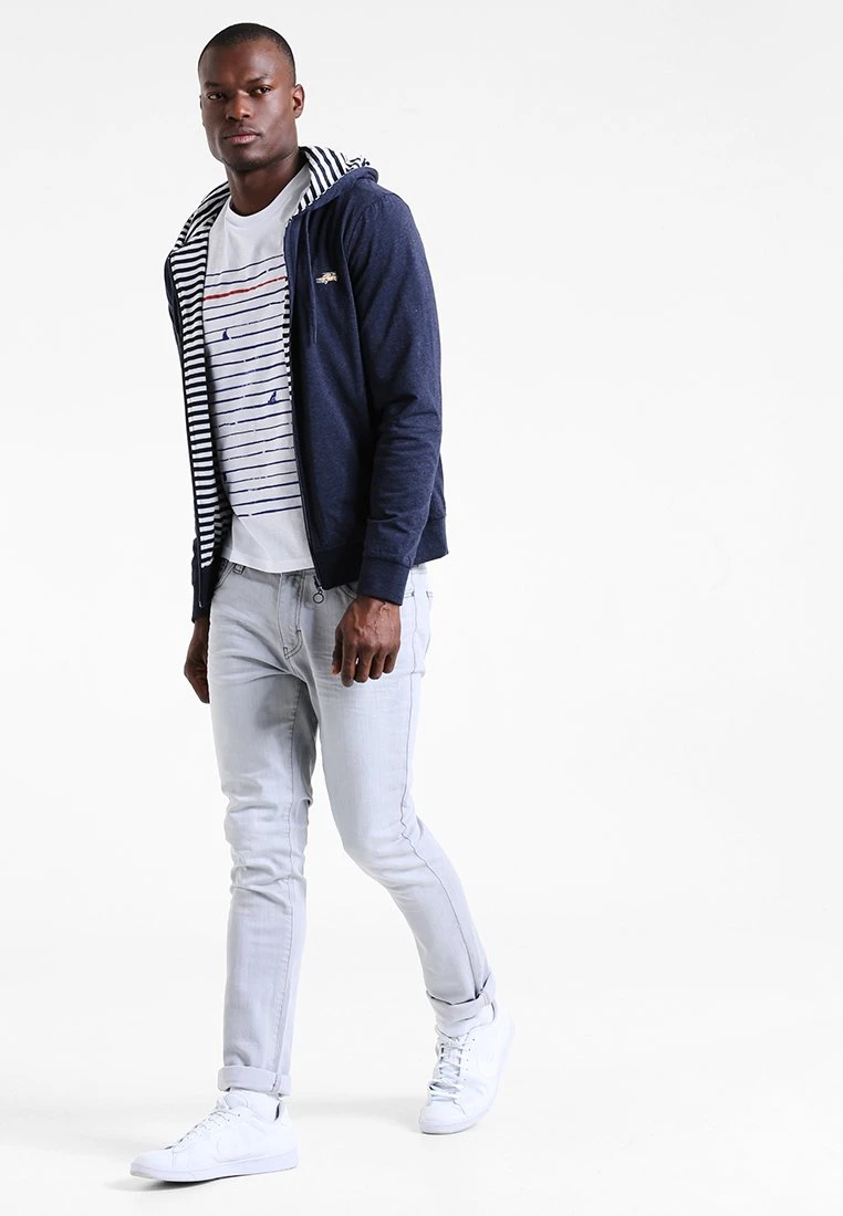 Pier One Camiseta Estampada - White 4 Pier One Camiseta Estampada - White - Imagen 2