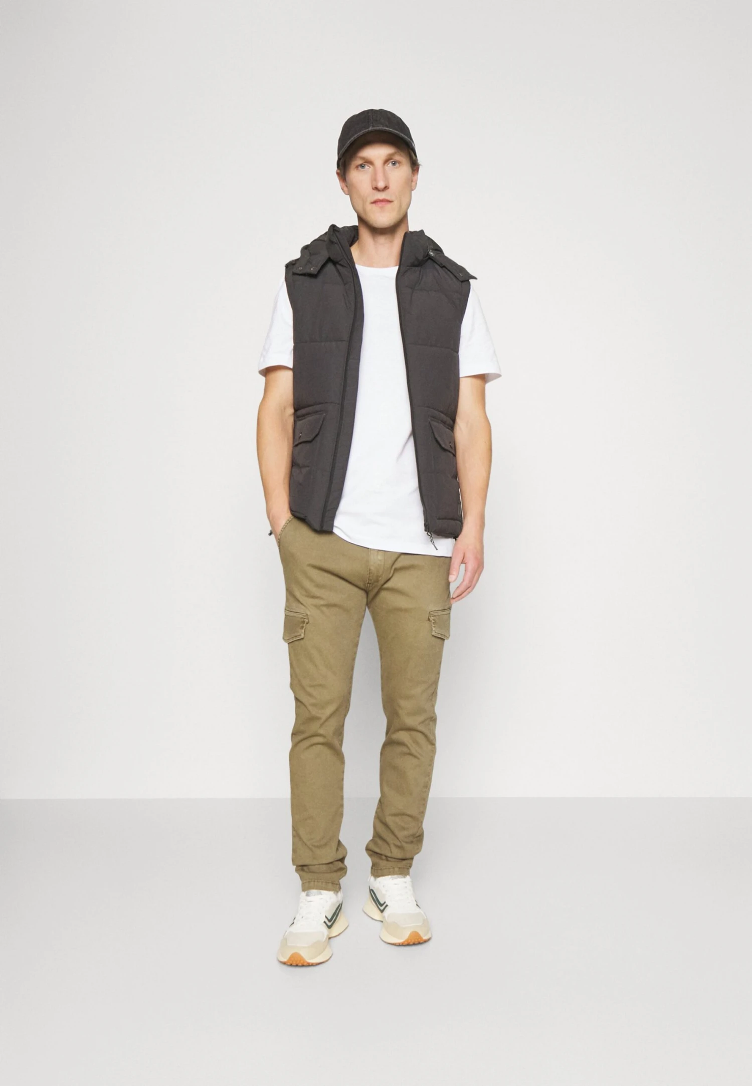 Pier One Camiseta Estampada - White 4 Pier One Camiseta Estampada - White - Imagen 2