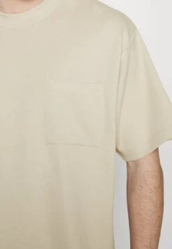 Pier One Camiseta Básica - Beige -Pier One af8149f997a441459f465ac3afd75f15