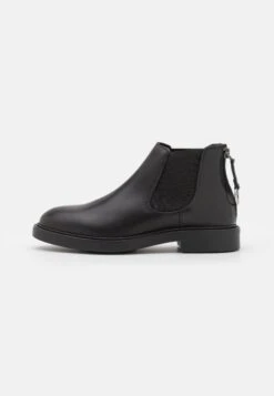 Pier One Leather - Botines Bajos - Black