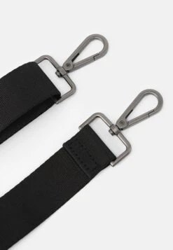 Pier One Portafolios - 802 - Black 10 Pier One Portafolios - 802 - Black -Pier One ca2bce1b647d4077a05a94838999958f