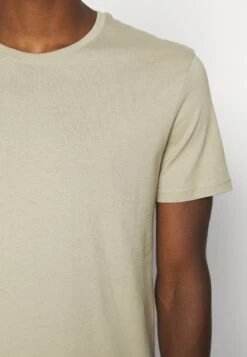 Pier One 5 Pack - Camiseta Básica - White/Dark Grey/Black -Pier One ccdceb9d79c24e32baab38b9f3eaa229