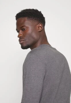 Pier One Camiseta De Manga Larga - Dark Grey Melange 11 Pier One Camiseta De Manga Larga - Dark Grey Melange -Pier One dca7c9e513d947e8b4fb652aa8572f1f