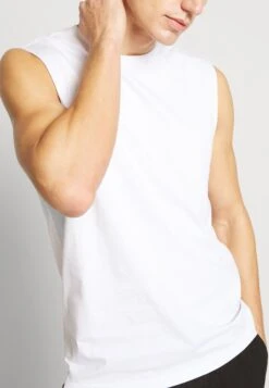 Pier One 3 Pack - Camiseta Básica - Grey/White/Black -Pier One ddc181212b114a928b8f59830838a329