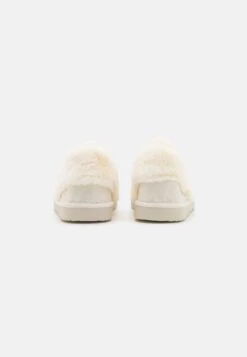 Pier One Pantuflas - White -Pier One e95c473c042849e39cad888ba96babb2