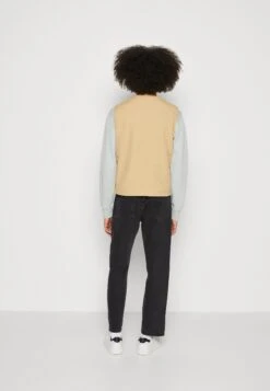 Pier One Chaleco - Tan -Pier One e9a6176c9ccb486a93469afcd3f1f0b2