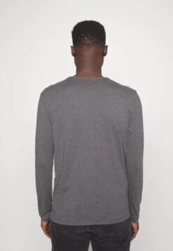 Pier One Camiseta De Manga Larga - Dark Grey Melange 10 Pier One Camiseta De Manga Larga - Dark Grey Melange -Pier One f35685a0e4bf407199ea236fecc99e93